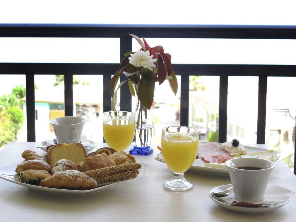 קריופיגי Hotel Azur חדר תמונה