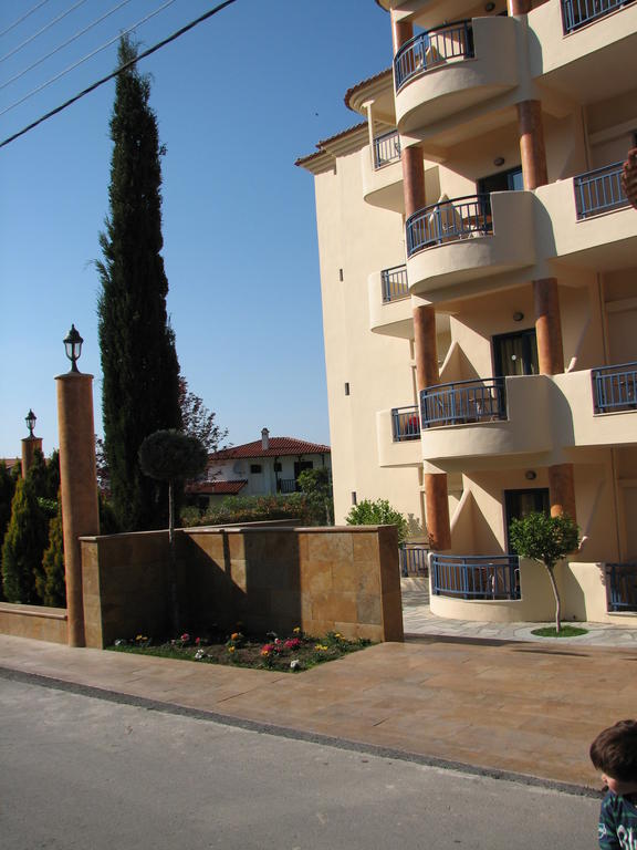 קריופיגי Hotel Azur מראה חיצוני תמונה