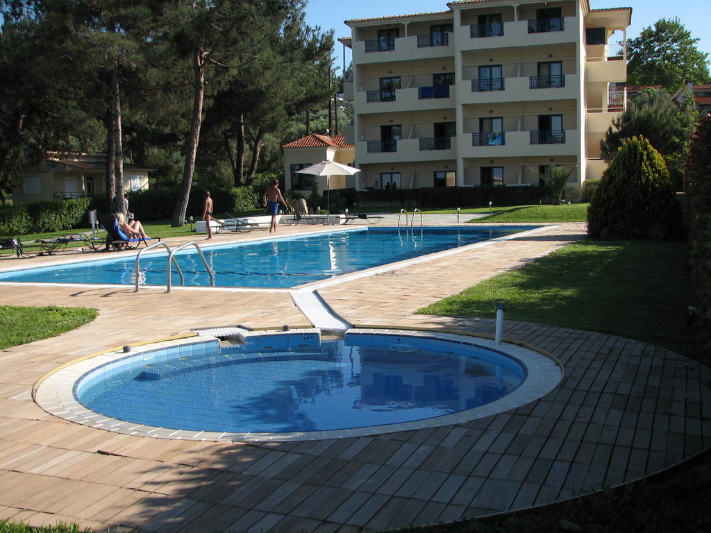 קריופיגי Hotel Azur מראה חיצוני תמונה