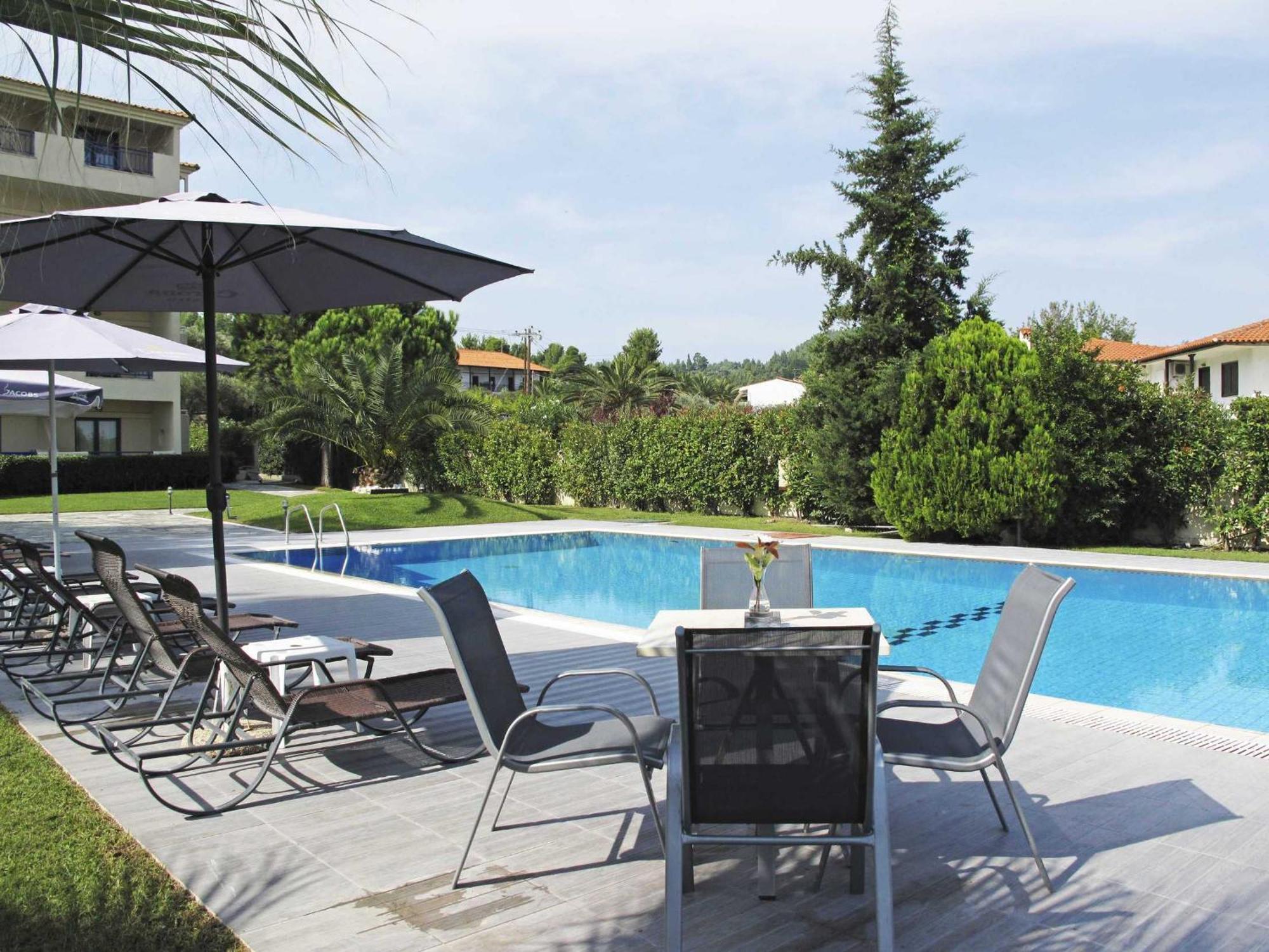 קריופיגי Hotel Azur מראה חיצוני תמונה