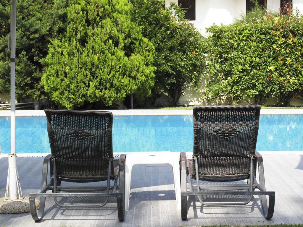 קריופיגי Hotel Azur מראה חיצוני תמונה