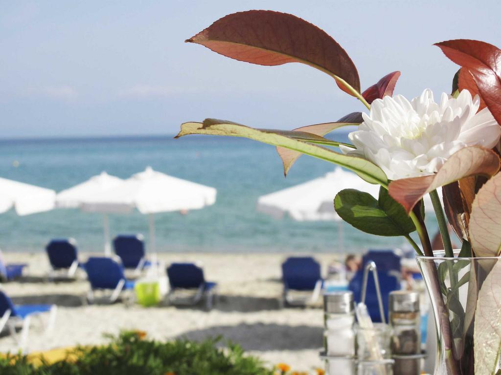 קריופיגי Hotel Azur מראה חיצוני תמונה