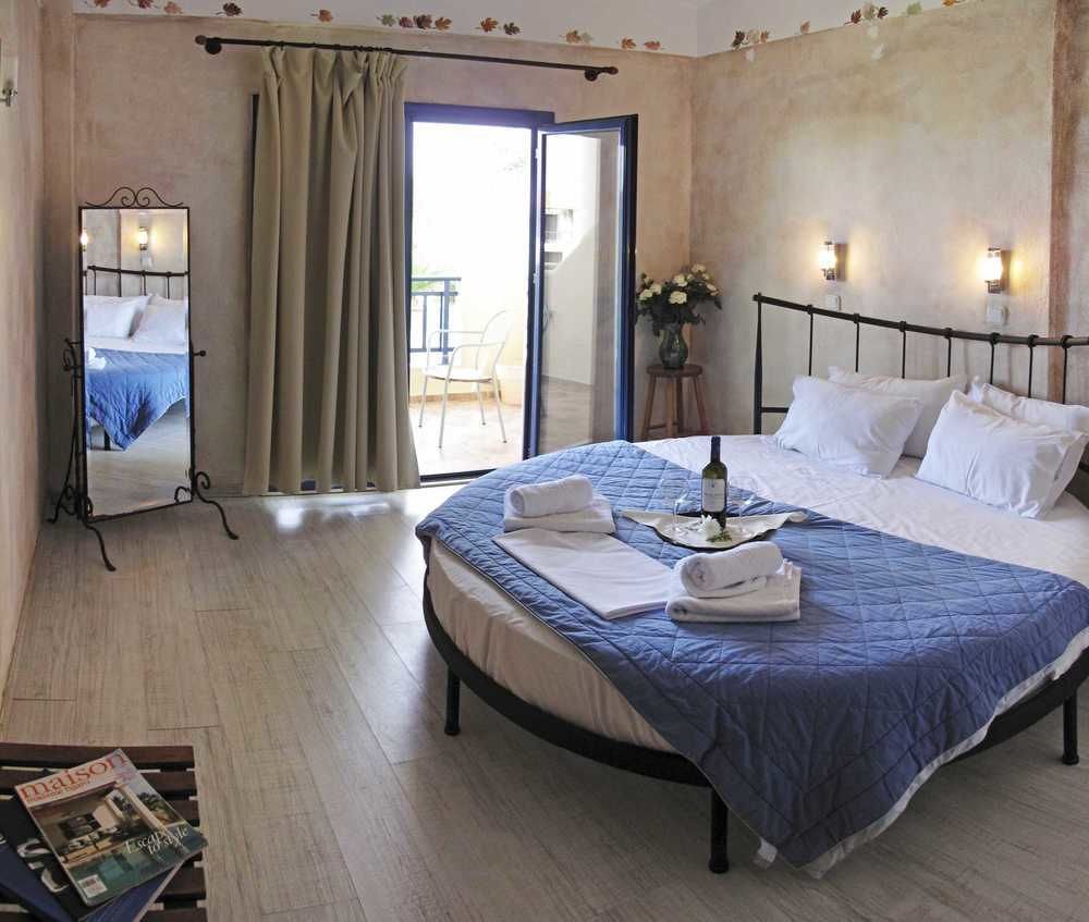 קריופיגי Hotel Azur מראה חיצוני תמונה